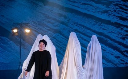 Una scena de "Le Troiane" al Teatro dell'Efebo