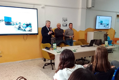 Un momento della giornata informativa al "Leonardo"