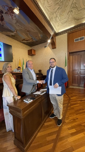 L'insediamento del neo consigliere provinciale Giuseppe D'Angelo