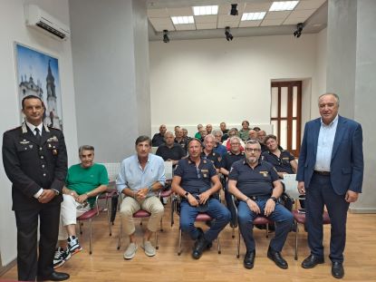 Il Colonnello De Tullio e il Presidente Pendolino con i partecipanti al seminario di aggiornamento