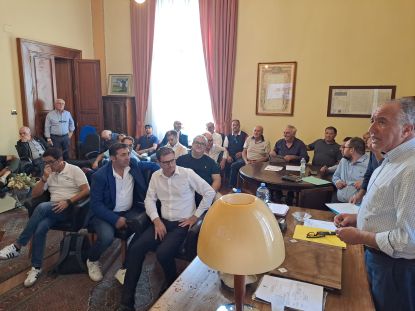 un momento dell'incontro presso l'ufficio del Presidente 