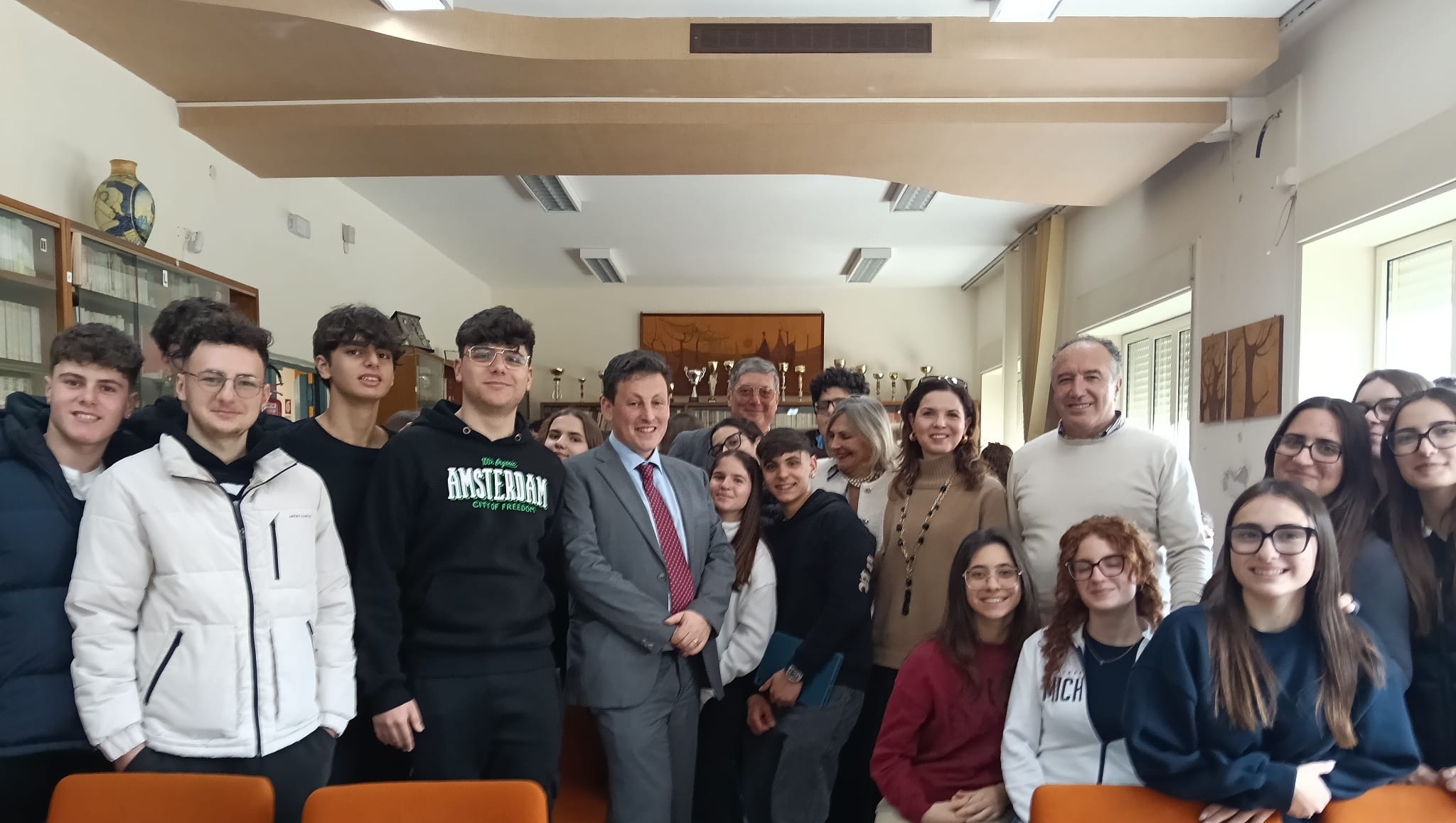 La Scuola  incontra le Istituzioni - Oggi il primo incontro a Sciacca Istituto scuola  superiore  Fazello 
